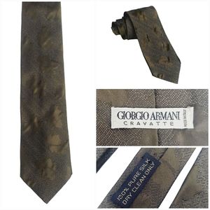 Vintage Authentic Giorgio Armani Men's Neck Tie Pure Silk